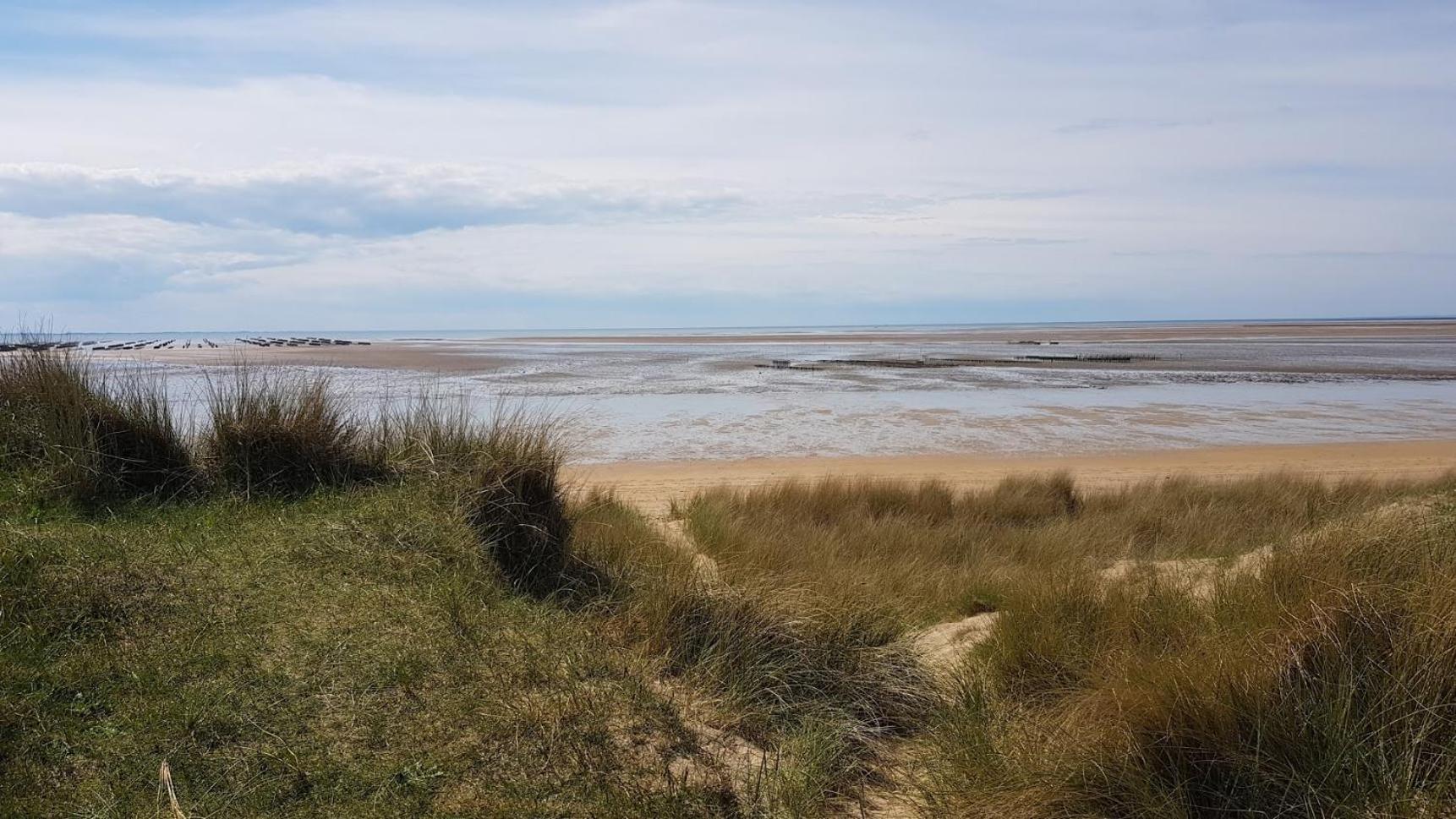 Vila Le Grand Orient Annoville Exteriér fotografie